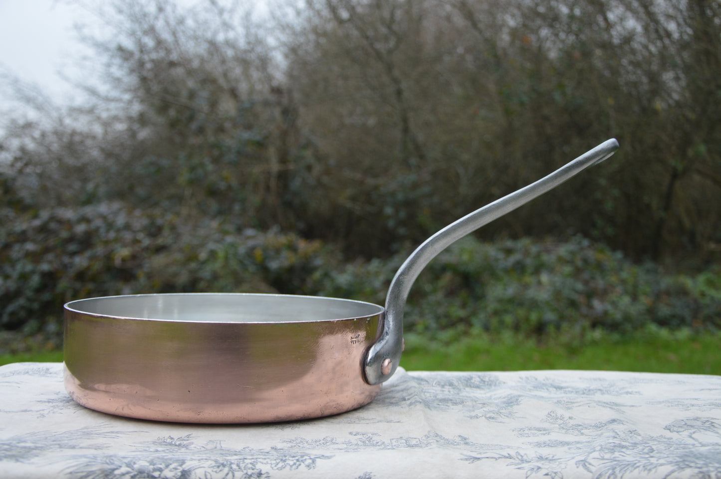 Gaillard Paris Saute 24cm 9 1/2 " Sauté French Vintage 2.5mm Copper Big Sauté New Hand Wiped Tin Hammered Heavy Quality Well Used Condition