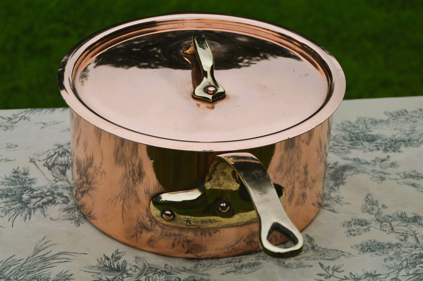 Antique Copper Saucepan New Tin and Lid Bronze Handles Copper Pan France 1.3mm 26cm 3.06kilo 6lb 12oz MASSIVE Stock Pot Hammered New Tin