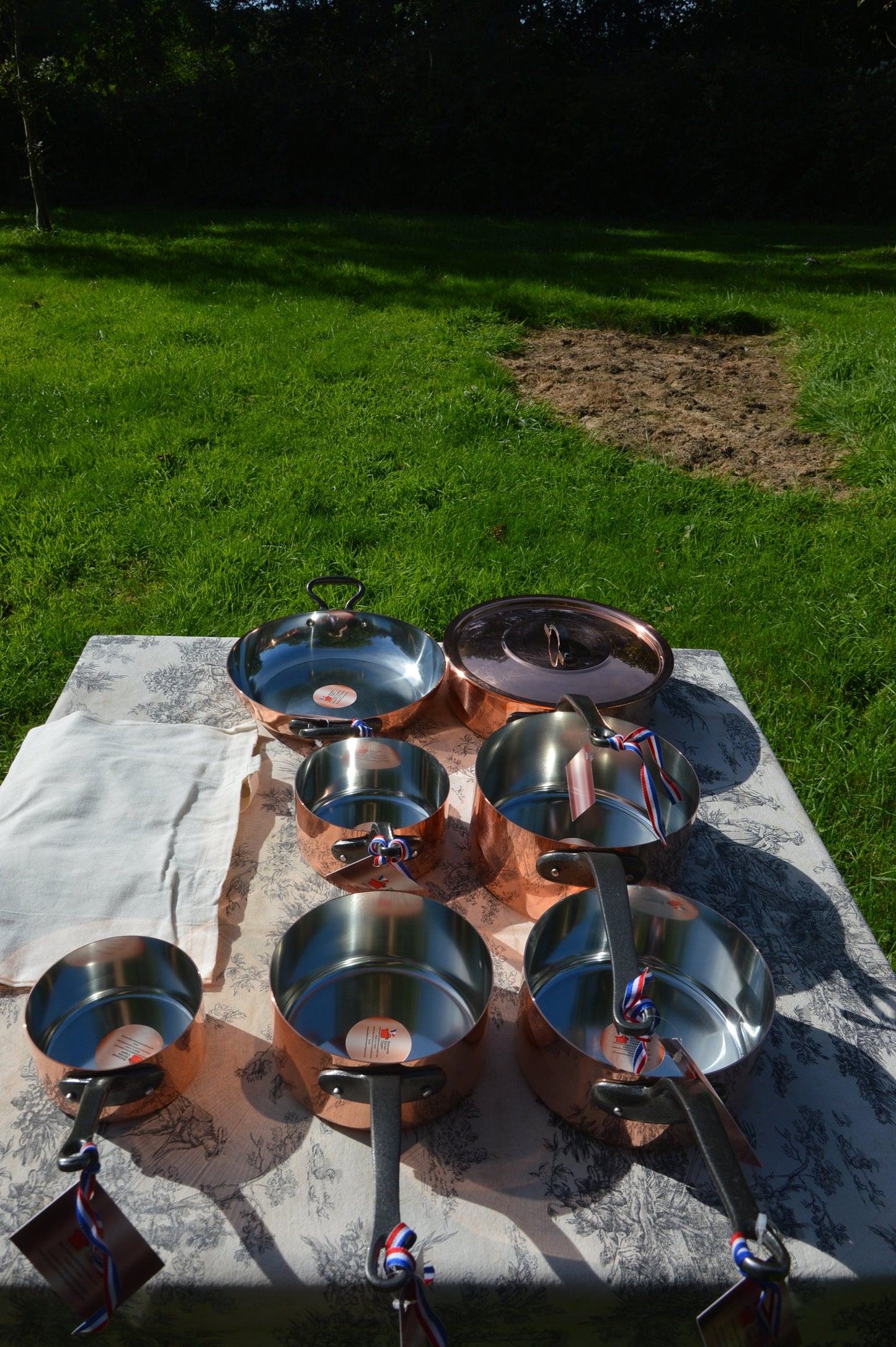 Ensemble de démarrage de cuisine française de grande taille, casseroles NKC 12-20 cm, plat à four NKC 24 cm, sauteuse et couvercle en cuivre NKC 24 cm, sacs en coton de cuisine normande