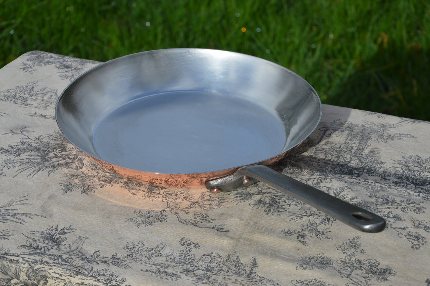 Frying Pan New Tin Antique Copper Villedieu 1.35mm French Skillet 26cm New Tin Large Professional Pan Copper Rivets Iron Handle