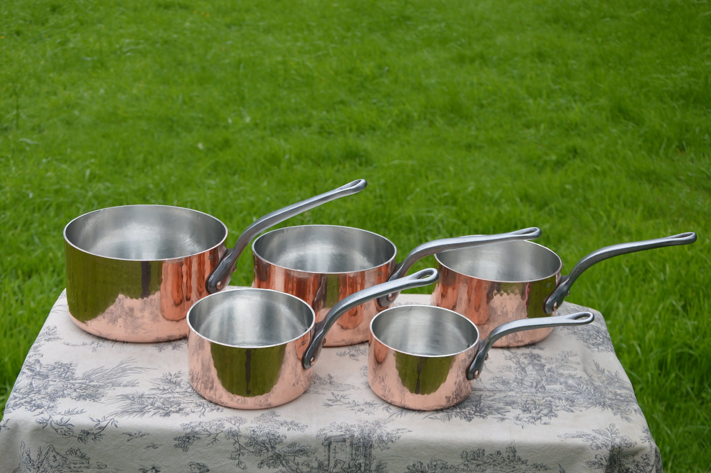 Villedieu Copper Pans New Artisan Hand Wiped Tin Five 2.4-2.8mm Vintage French Set Graduated Made in France Stamped Villedieu Manufacture