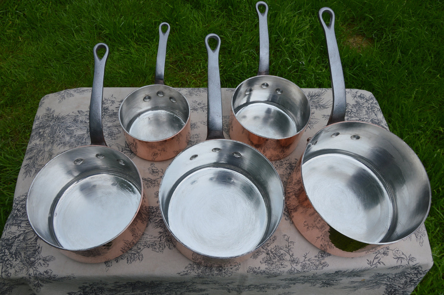 Villedieu Copper Pans New Artisan Hand Wiped Tin Five 2.4-2.8mm Vintage French Set Graduated Made in France Stamped Villedieu Manufacture