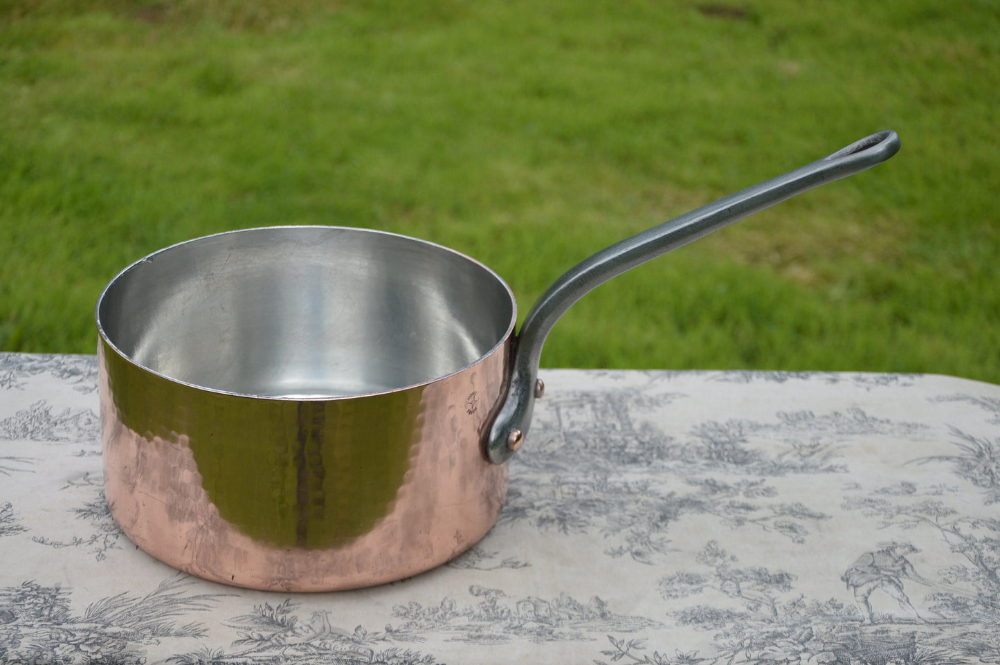 Vintage Chomette Favor BIG Saucepan French Copper 24cm 9 1/2 inch 2.9mm New Tin Lined Professional Stockpan Pot 4 k Cast Iron Handle
