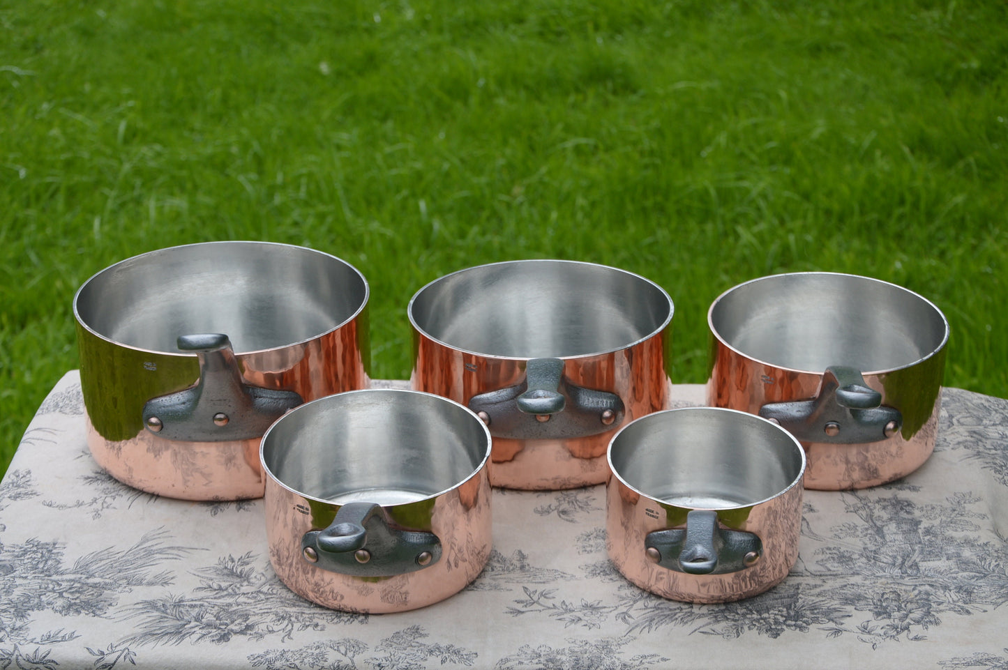 Villedieu Copper Pans New Artisan Hand Wiped Tin Five 2.4-2.8mm Vintage French Set Graduated Made in France Stamped Villedieu Manufacture