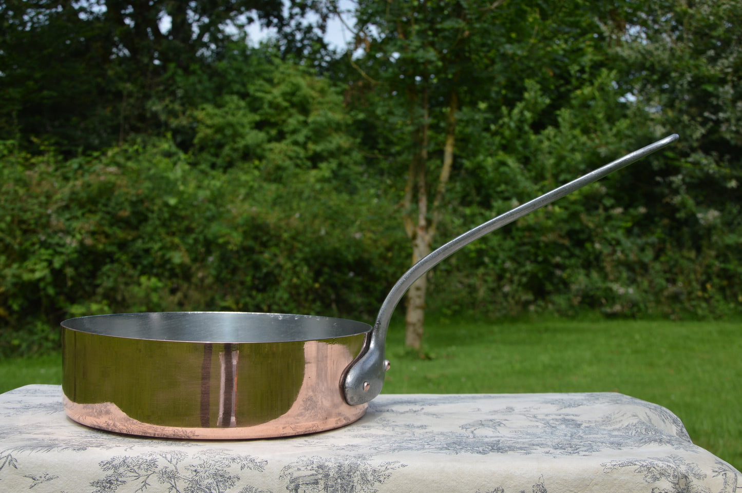 Antique Copper Pan Sauté French Copper Professional Saute Pan 1.7mm Rim 2mm Base New Tin 30cm 11 3/4 inch Classic Beautiful Saute Pan