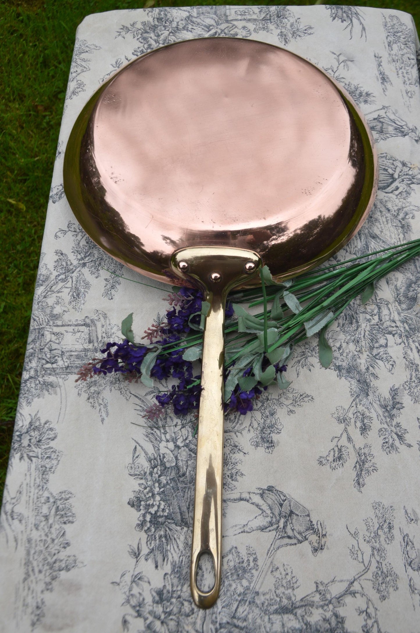 Copper Saute 1.5mm Made in France Fry Pan Vintage Pan New Hand Wiped Tin Lining Thick Bronze Handle Copper Rivets 31cm 12 1/4"