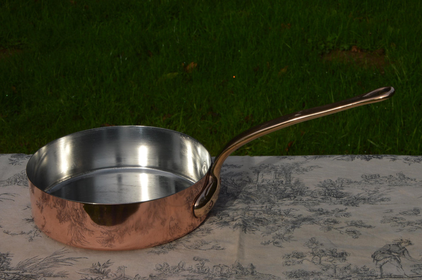 Antique Copper Saute 1.3mm Copper Saute Fry Pan New Artisan Tin Lining Thick Bronze Handle Copper Rivets 24cm 9 1/2"