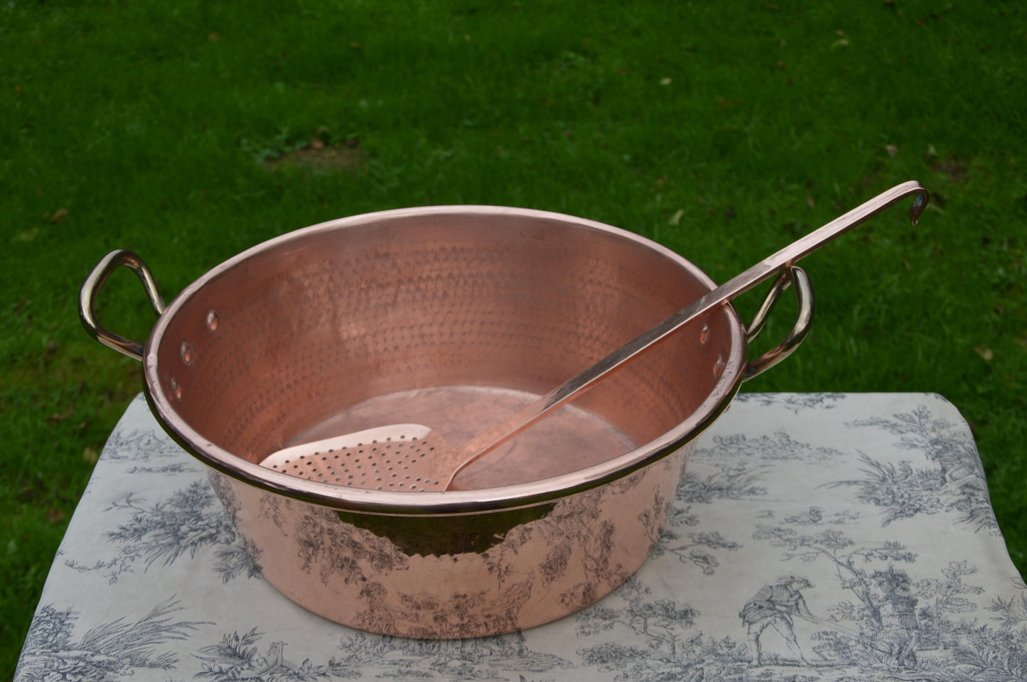 Vintage Copper Hammered Professional Jam Jelly Pan 41cm Rolled Top 4.62k 10lbs 3oz Cast Iron Handles and Copper Ecumoire Normandy Kitchen