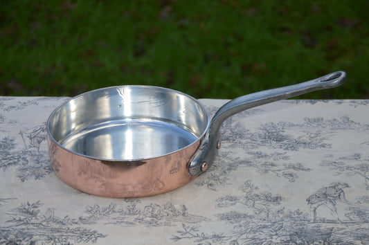 Gaillard Paris Saute 20cm 8 " Sauté French Vintage 2.4mm Copper Good Sized Sauté New Hand Wiped Tin Hand Raised Hammered Heavy Quality