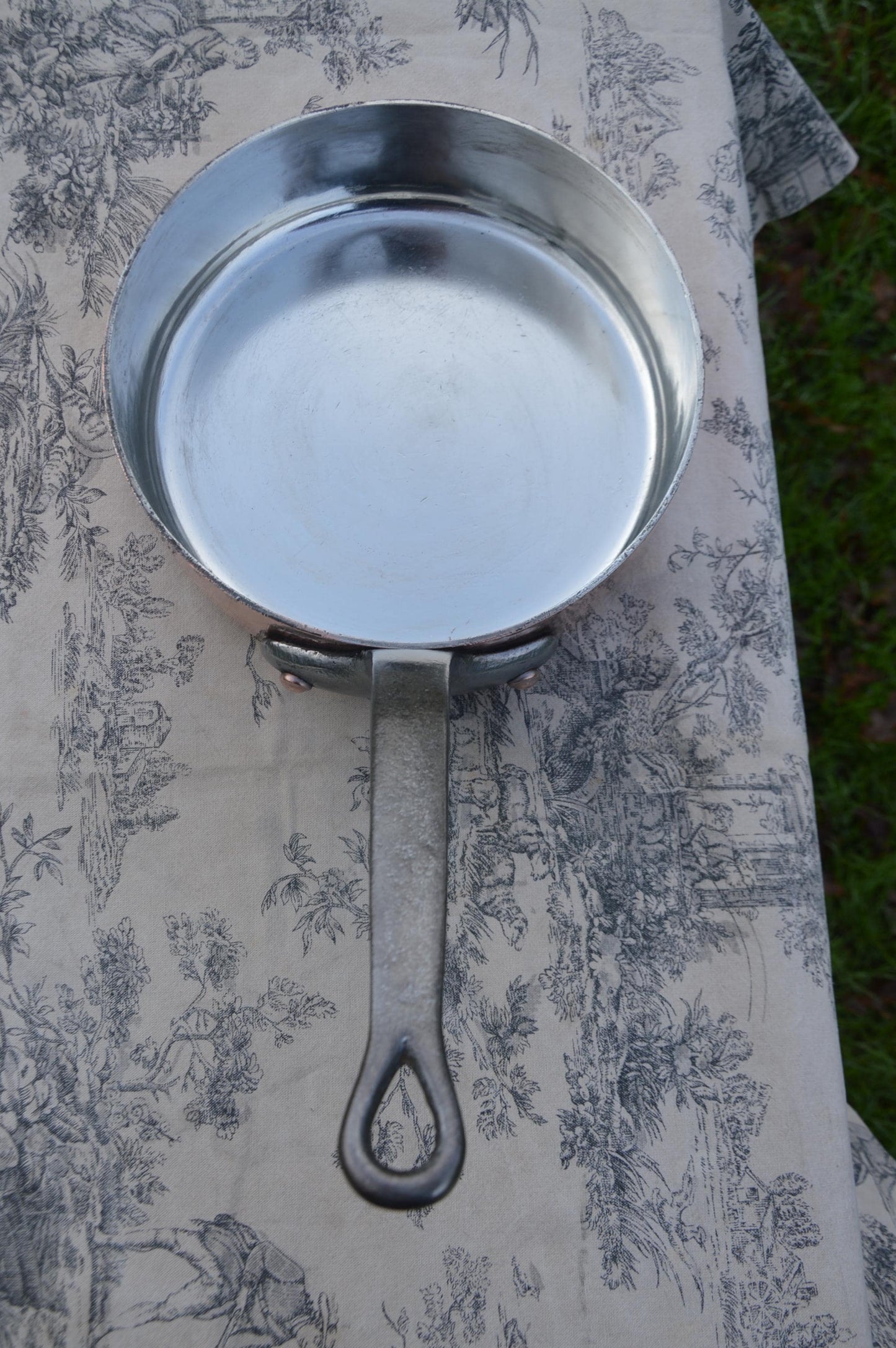 Antique Saute 22cm 8 5/8 " Sauté French Vintage 2.7mm Copper Good Sized  New Hand Wiped Tin Heavy Quality Beautiful Solid Frying Pan