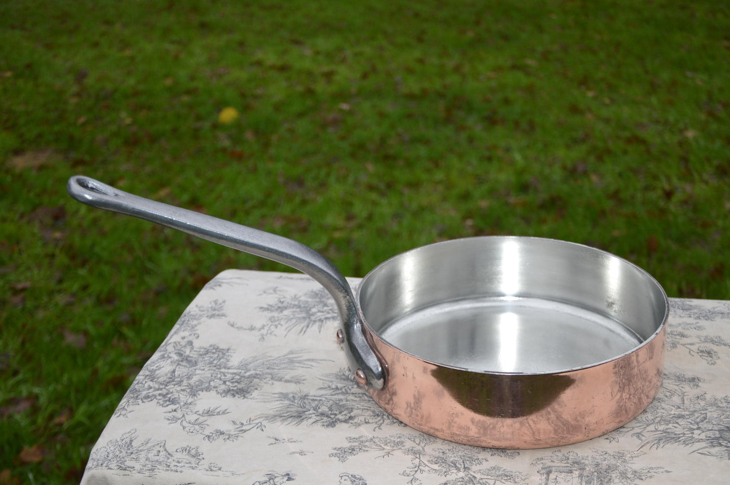 Gaillard Paris Saute 26cm 10 1/4 " Sauté French Vintage 3.3mm Copper Big Sauté New Hand Wiped 100% Food Grade Tin Hammered Heavy Quality