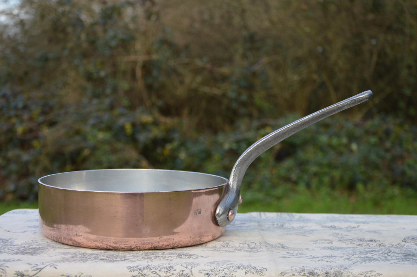 Gaillard Paris Saute 22cm 8 5/8 " Sauté French Vintage 2.8mm Copper Good Sized Sauté New Hand Wiped Tin Hand Raised Hammered Heavy Quality