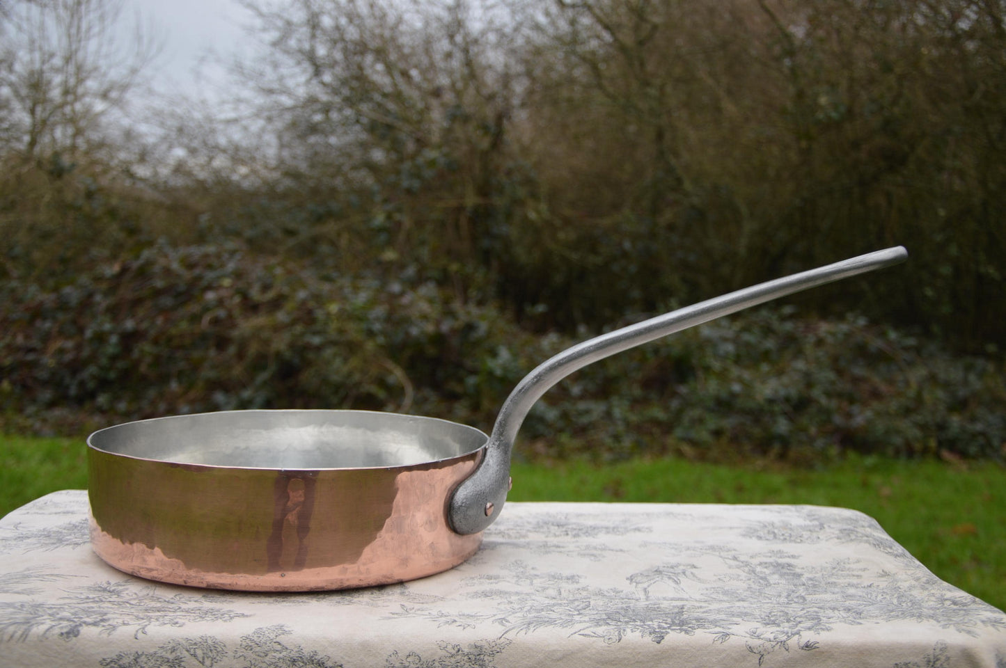 Antique Copper Pan Sauté French Copper Professional Saute Pan 1.25mm New Tin Professional 27cm 10 5/8 inch Classic Saute Pan Well Used